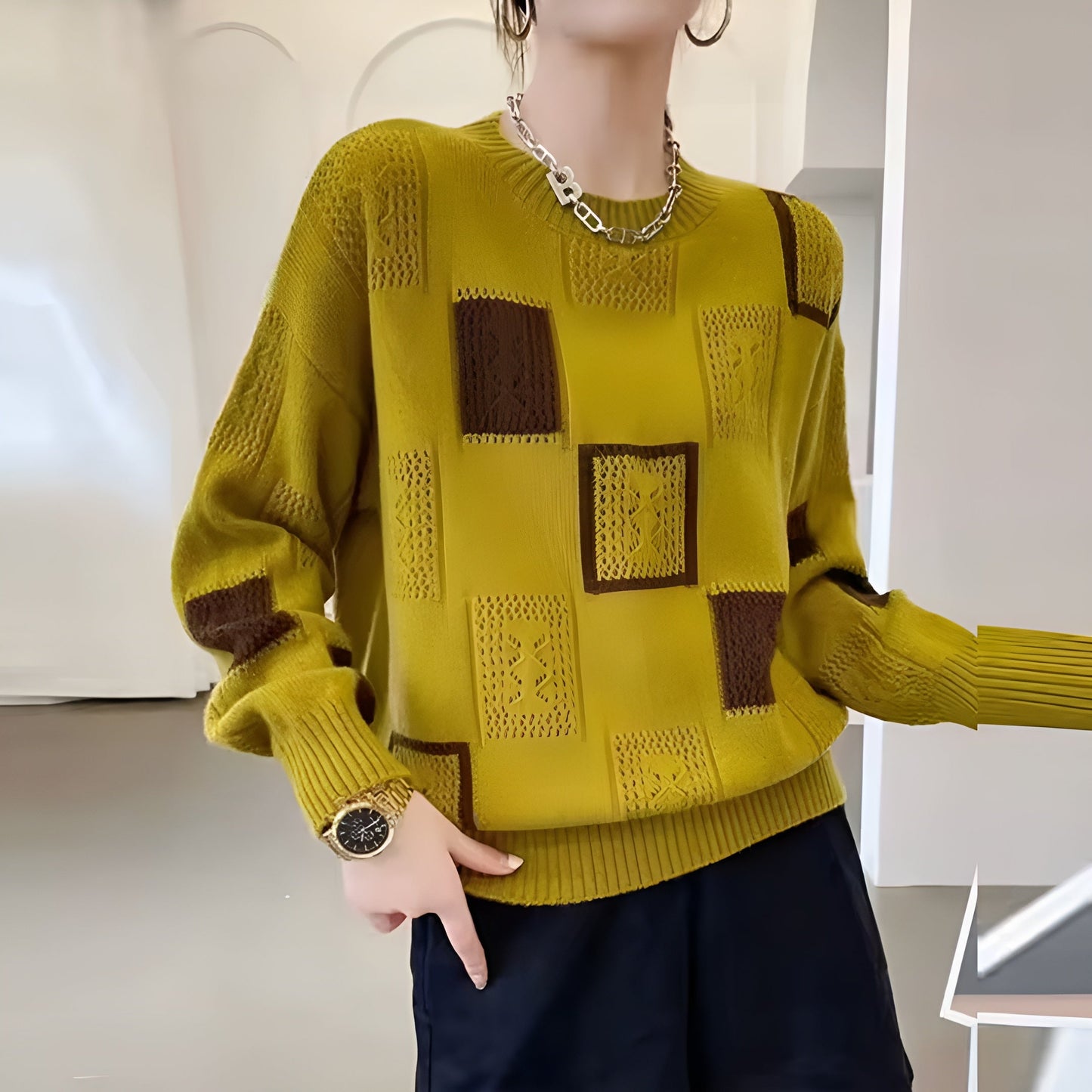 Alida Chic Sweater