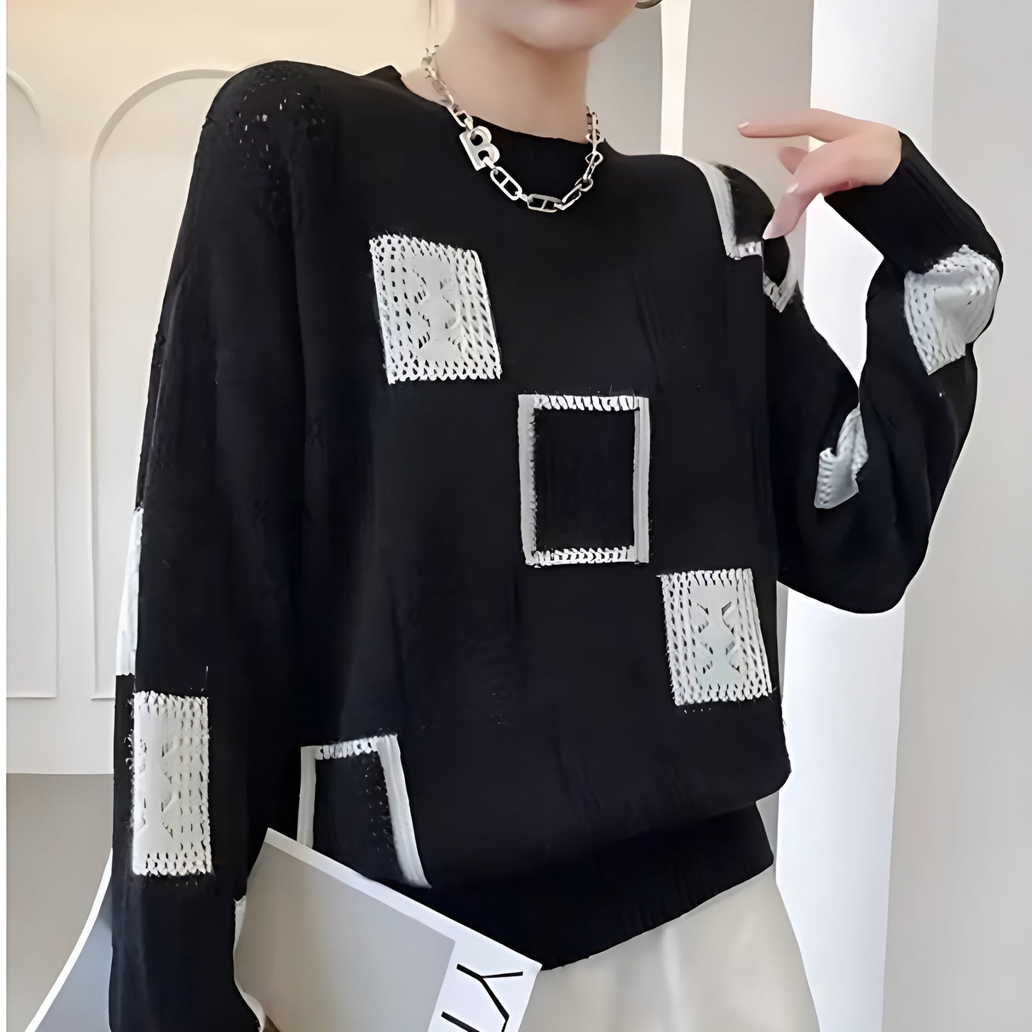 Alida Chic Sweater